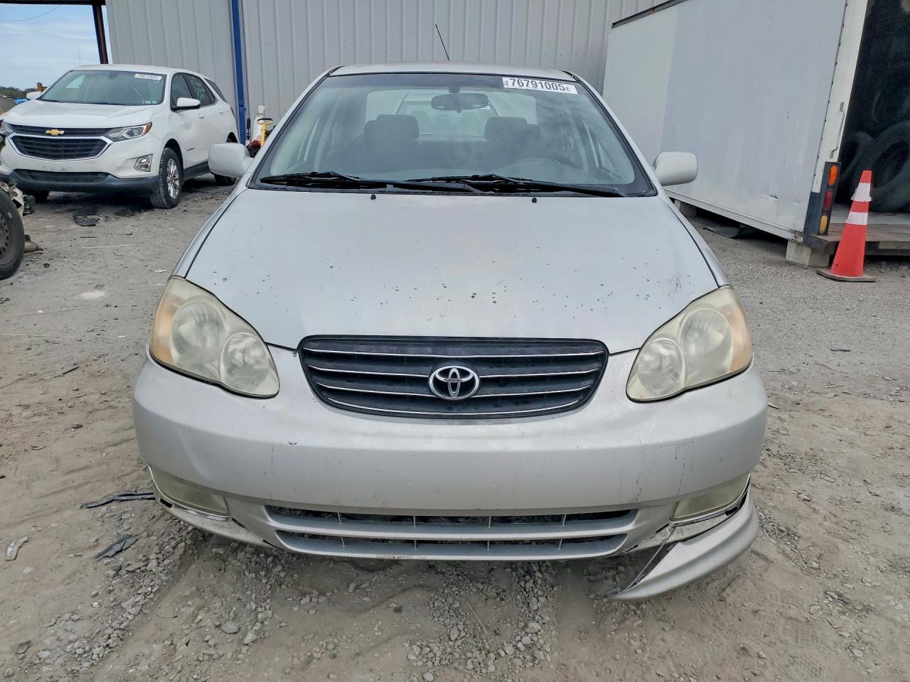 2004 TOYOTA COROLLA S photo 9