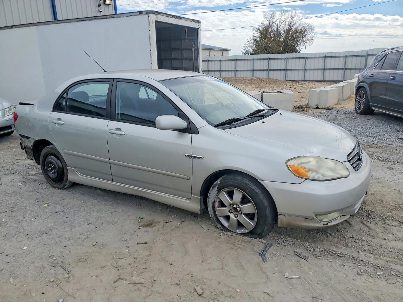 2004 TOYOTA COROLLA S photo 7