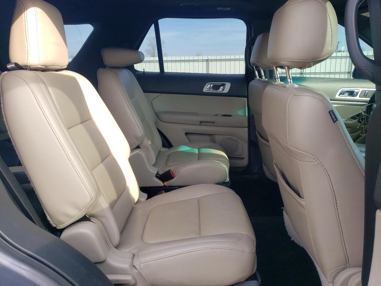 2014 FORD EXPLORER photo 21