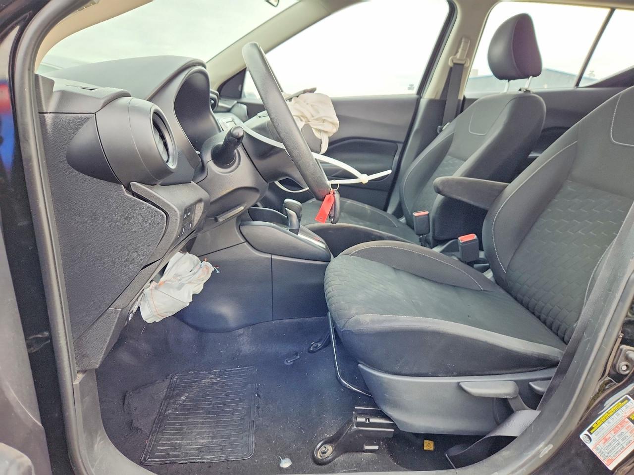 2021 NISSAN KICKS S photo 7