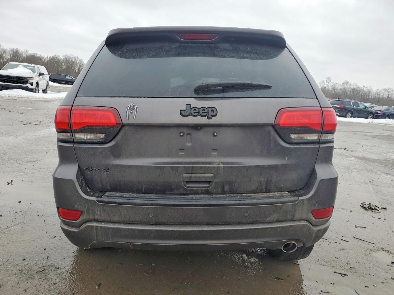 2018 JEEP GRAND CHEROKEE LAREDO photo 6