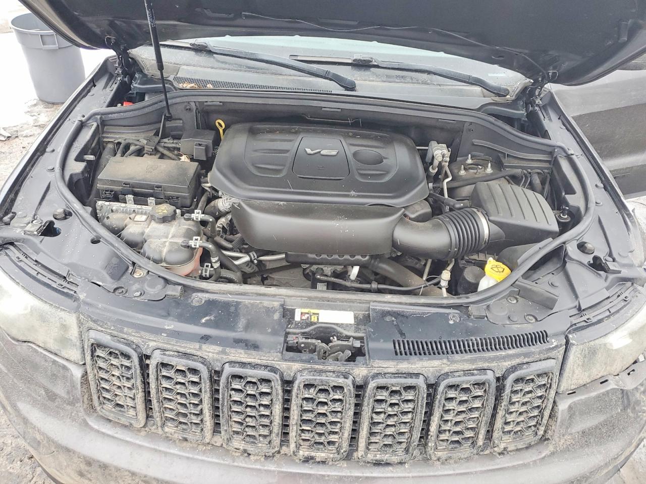 2018 JEEP GRAND CHEROKEE LAREDO photo 12
