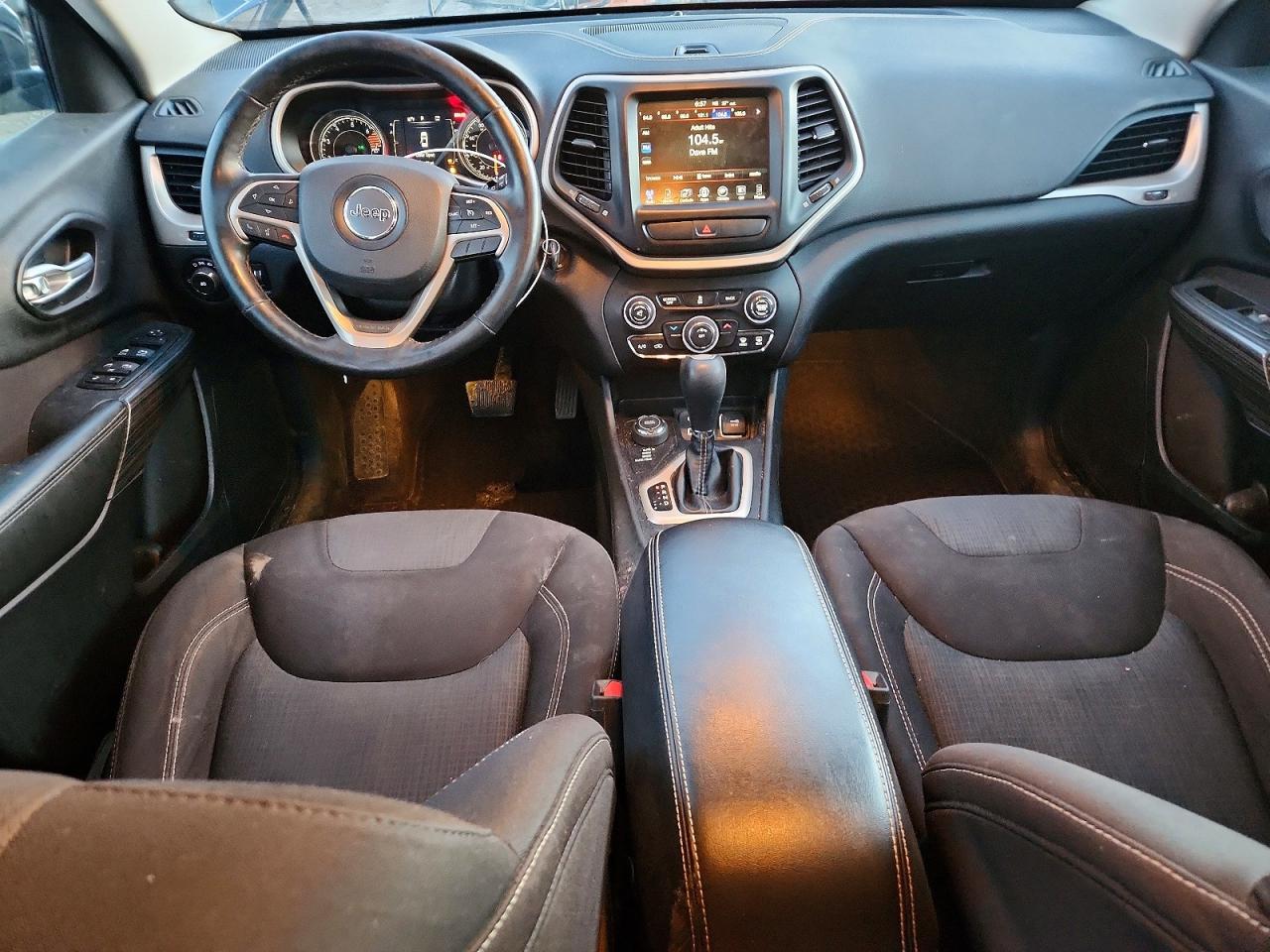 2016 JEEP CHEROKEE LATITUDE photo 15