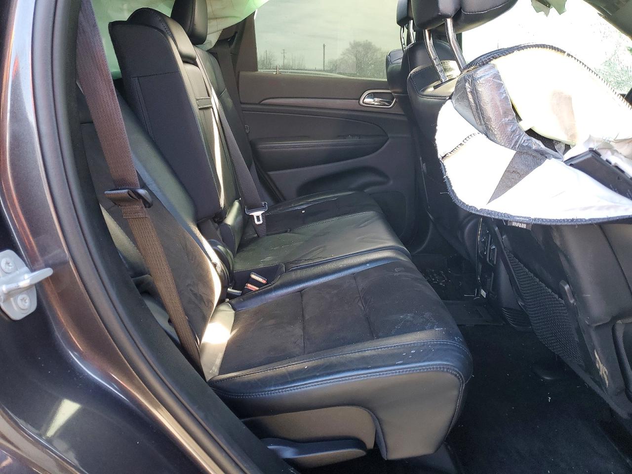 2019 JEEP GRAND CHEROKEE LAREDO photo 11