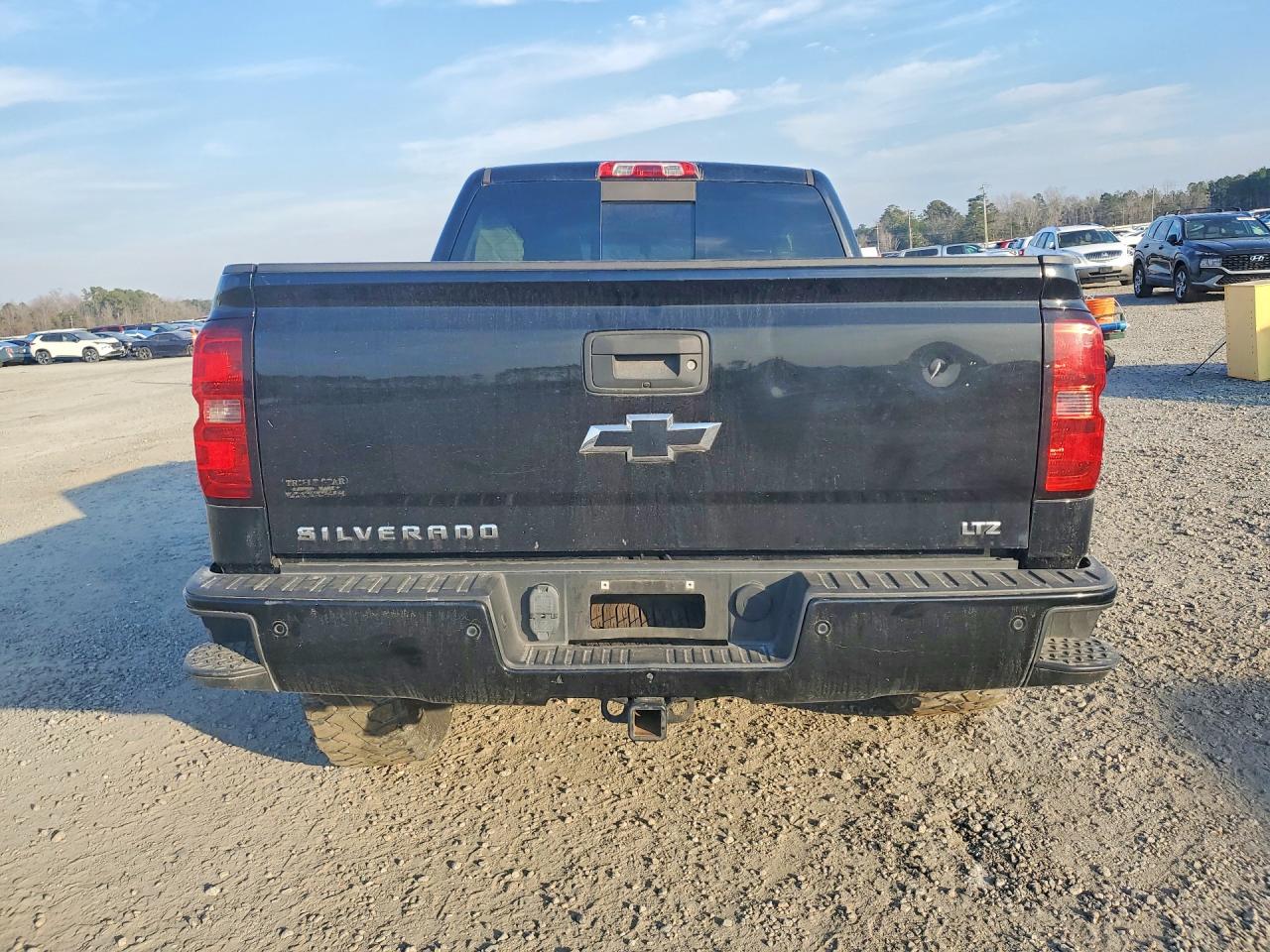 2015 CHEVROLET SILVERADO K1500 LTZ photo 6