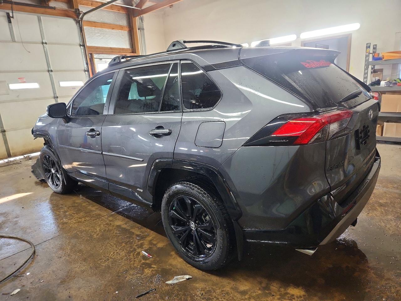 2024 TOYOTA RAV4 SE photo 4