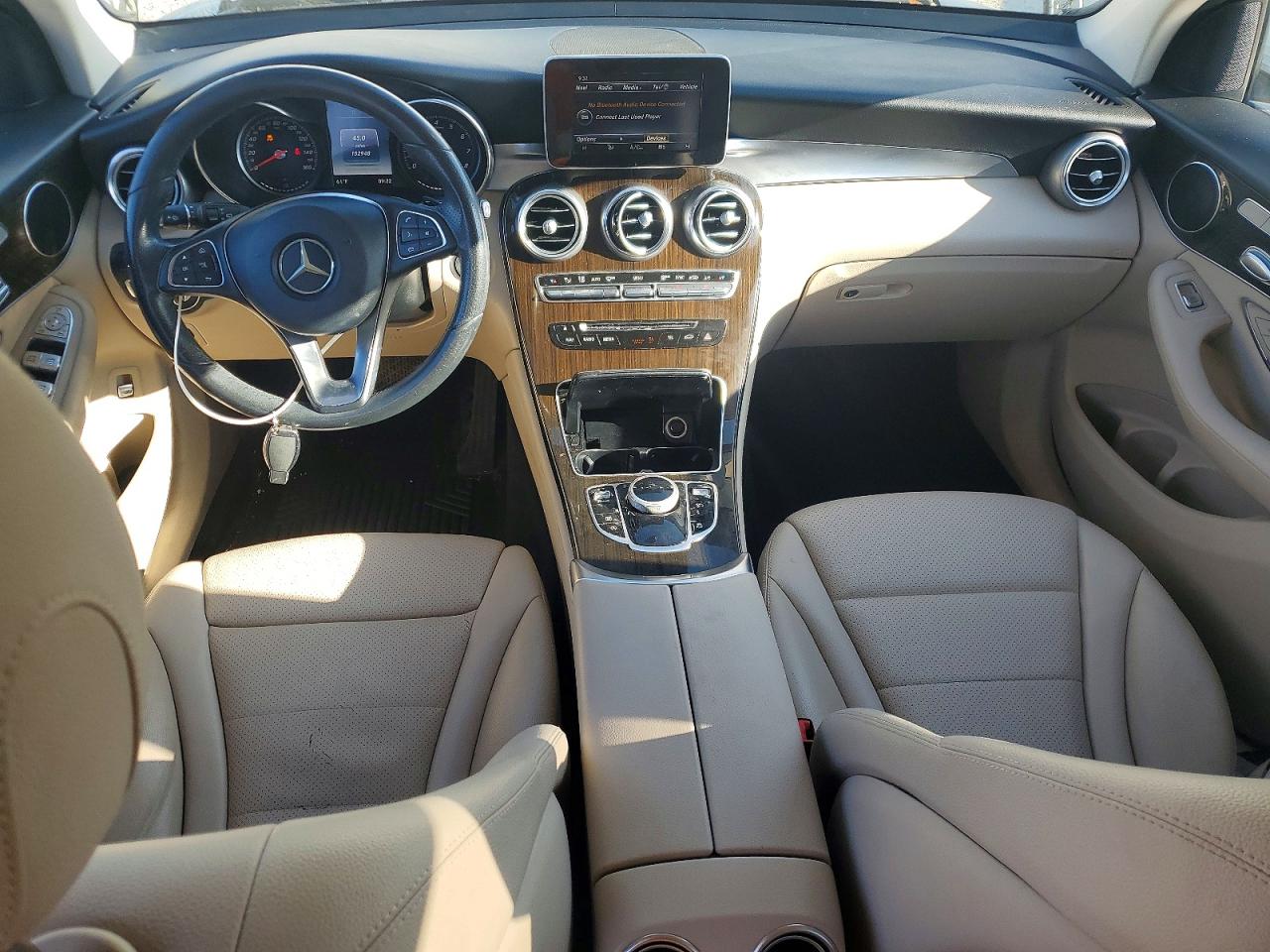 2017 MERCEDES-BENZ GLC 300 photo 8
