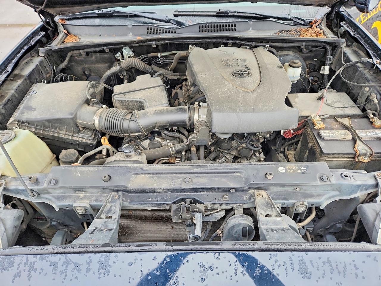2019 TOYOTA TACOMA photo 21