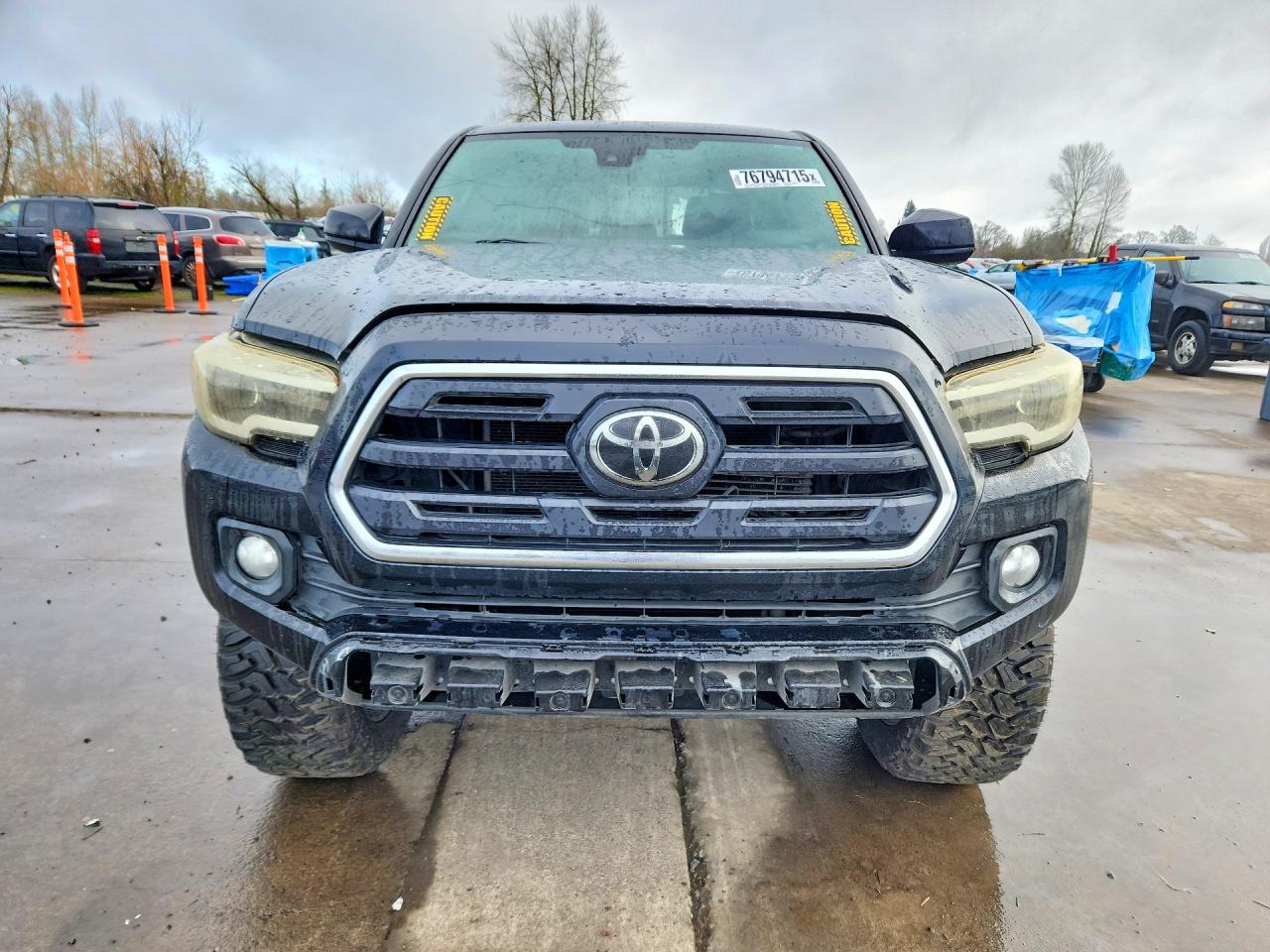 2019 TOYOTA TACOMA photo 9