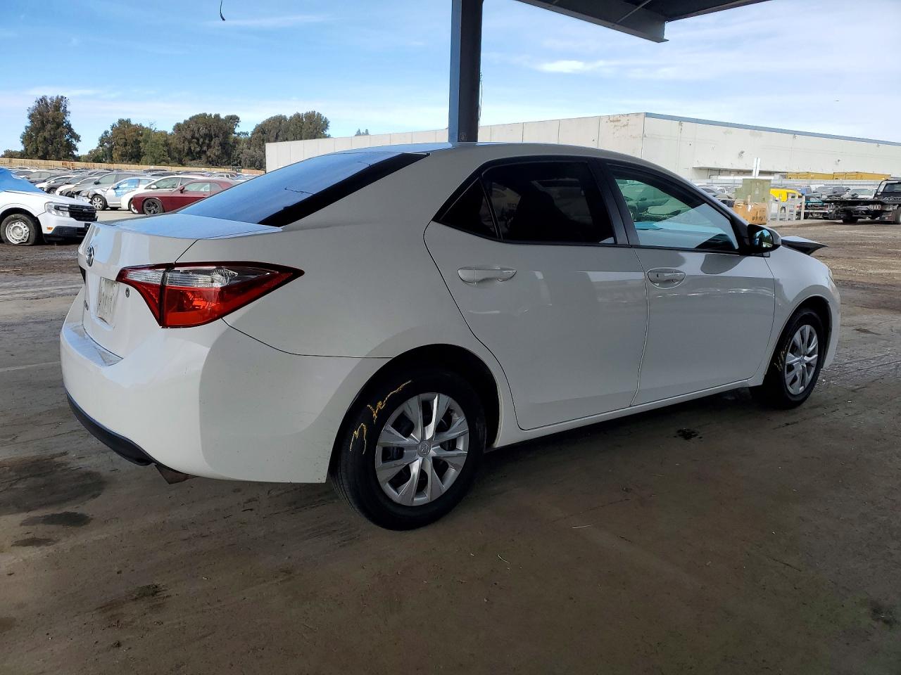 2014 TOYOTA COROLLA L photo 5