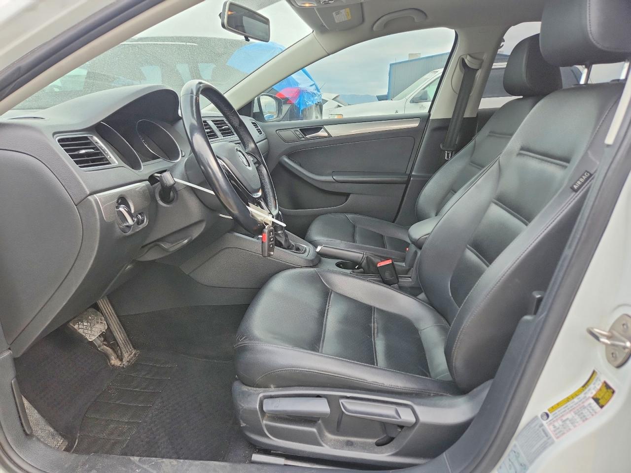 2017 VOLKSWAGEN JETTA SE photo 7