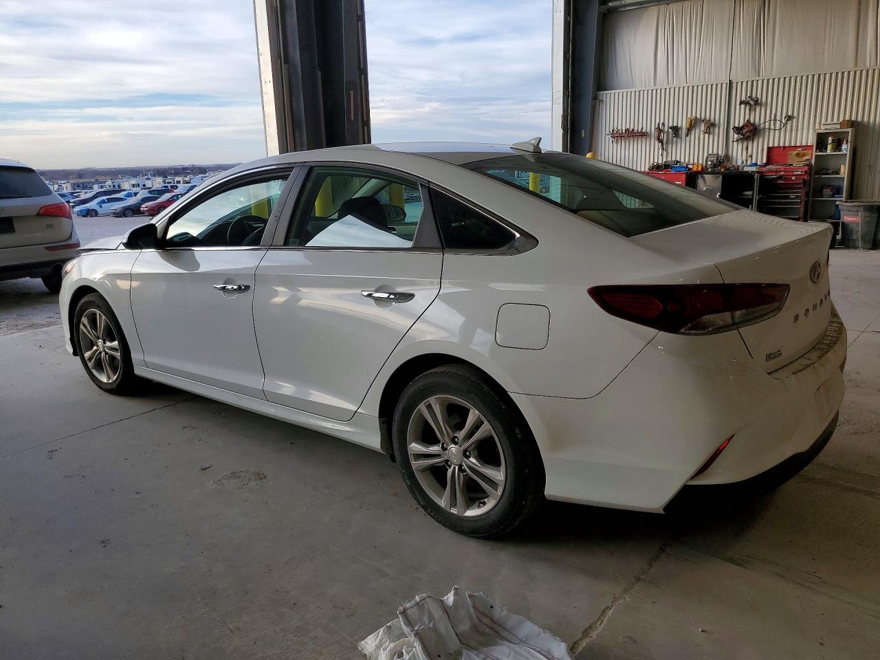 2018 HYUNDAI SONATA SPORT photo 2