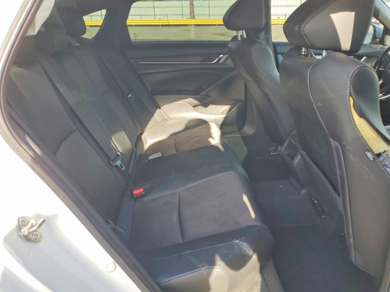 2020 HONDA ACCORD SPORT photo 19