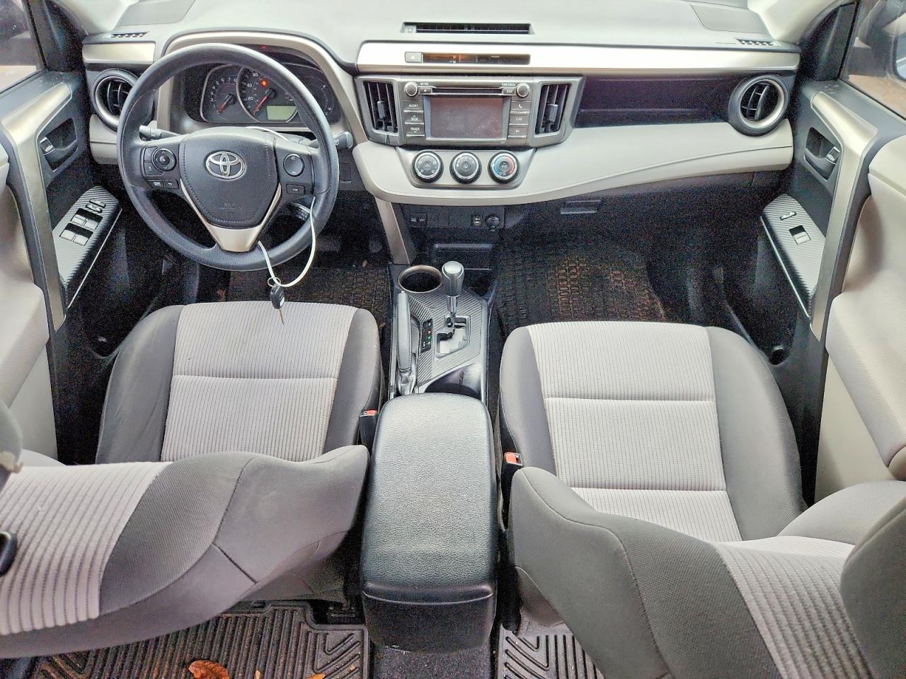 2013 TOYOTA RAV4 LE photo 22