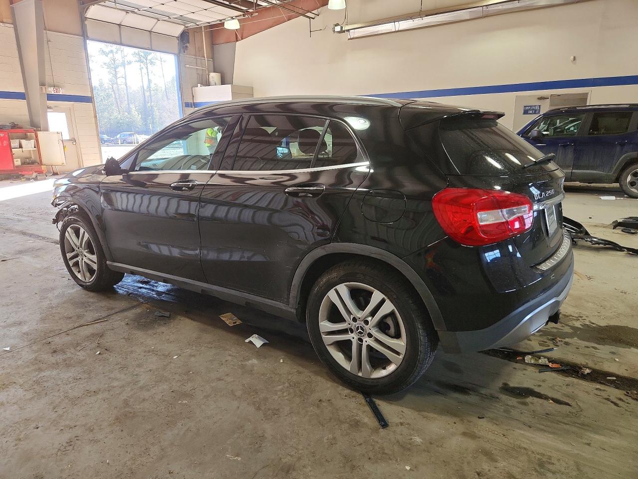 2019 MERCEDES-BENZ GLA 250 4MATIC photo 2