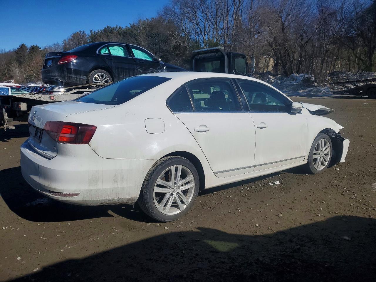 2017 VOLKSWAGEN JETTA SEL photo 3