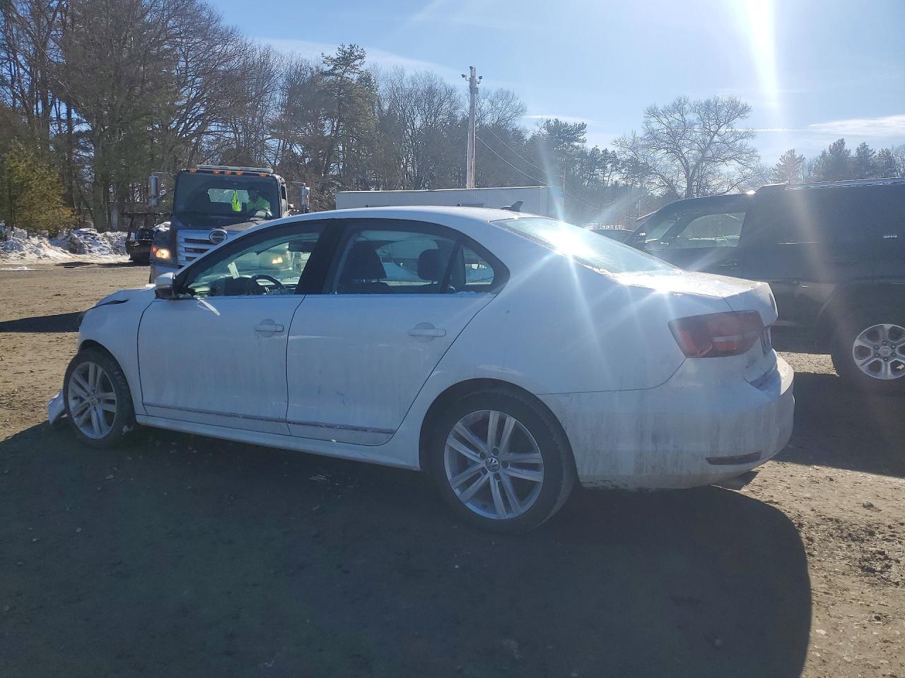 2017 VOLKSWAGEN JETTA SEL photo 2