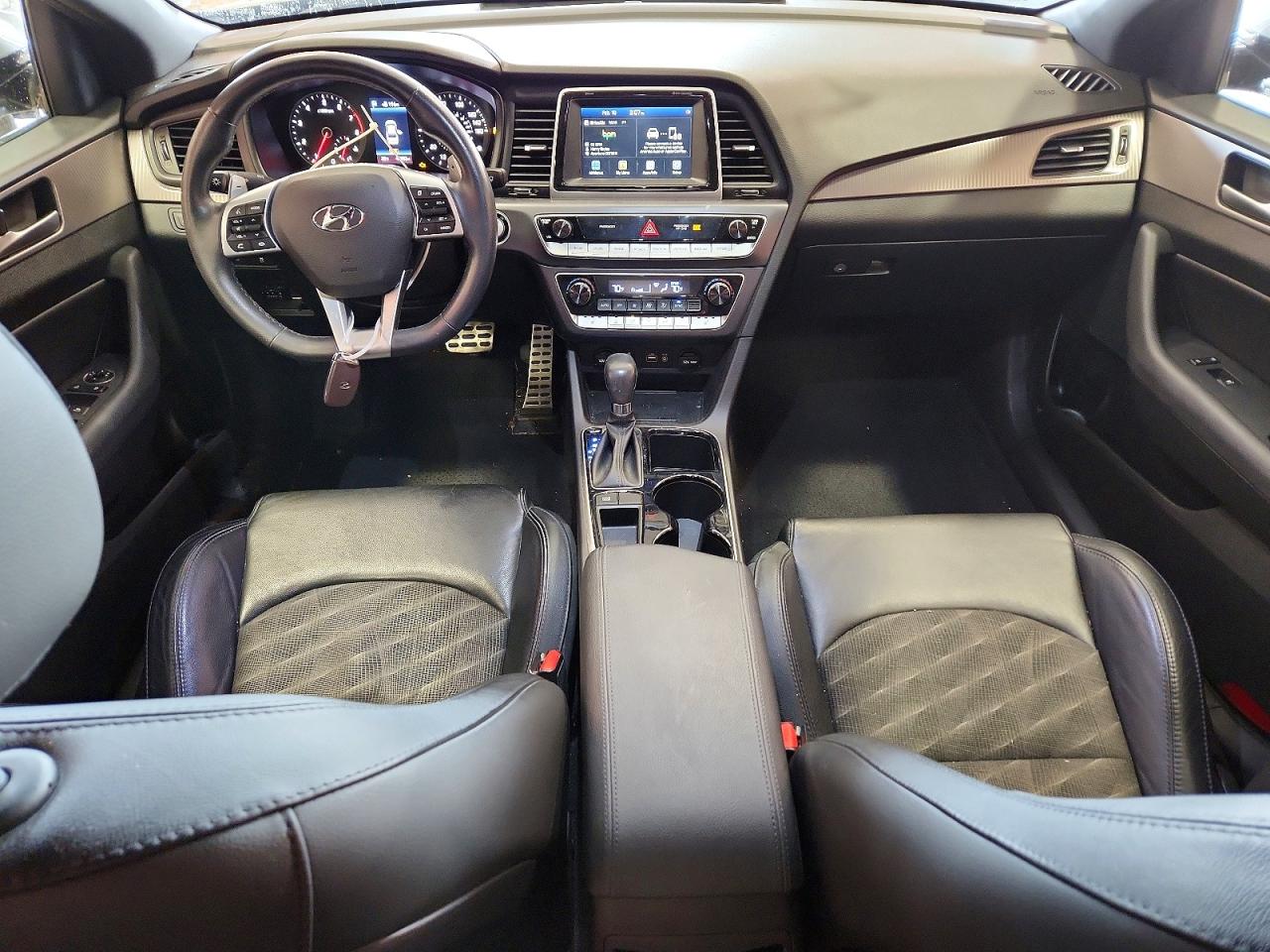 2018 HYUNDAI SONATA SPORT photo 8