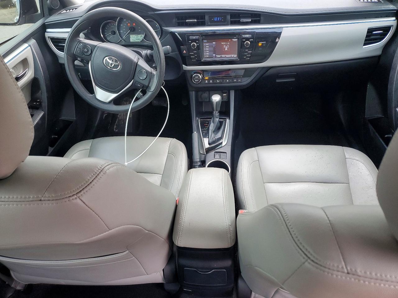 2014 TOYOTA COROLLA LE photo 22