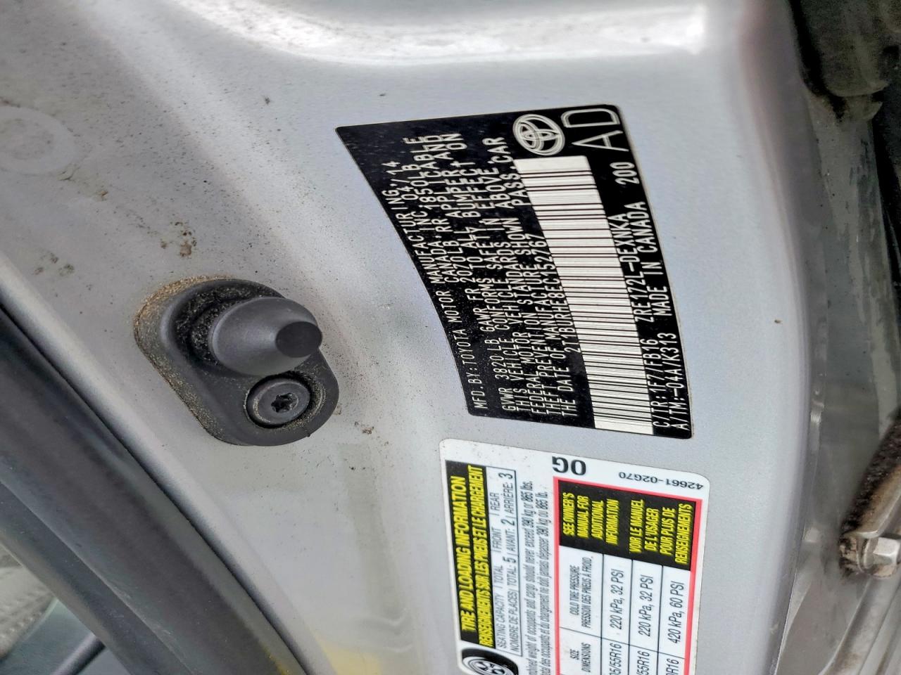 2014 TOYOTA COROLLA LE photo 37