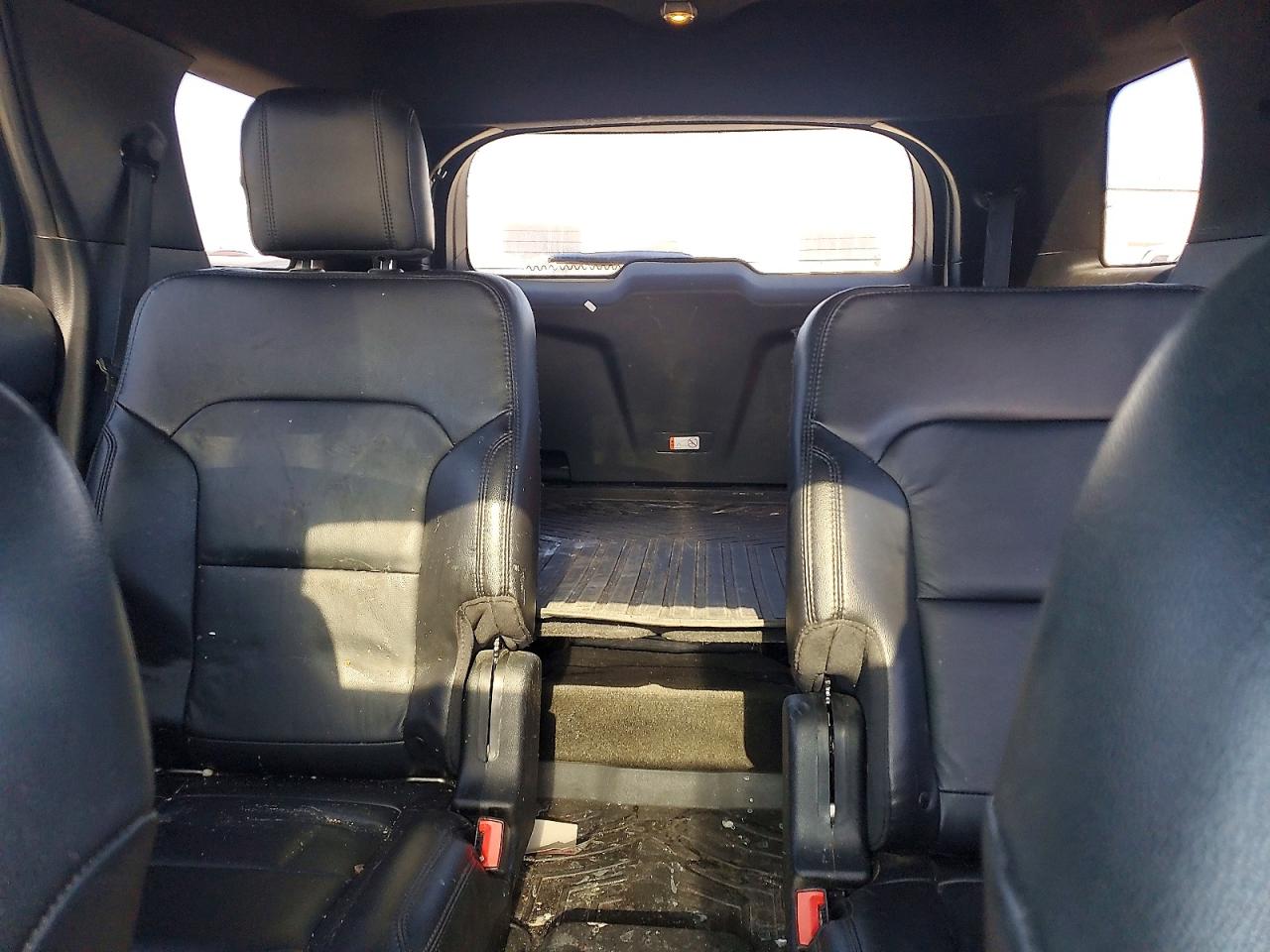 2017 FORD EXPLORER XLT photo 19