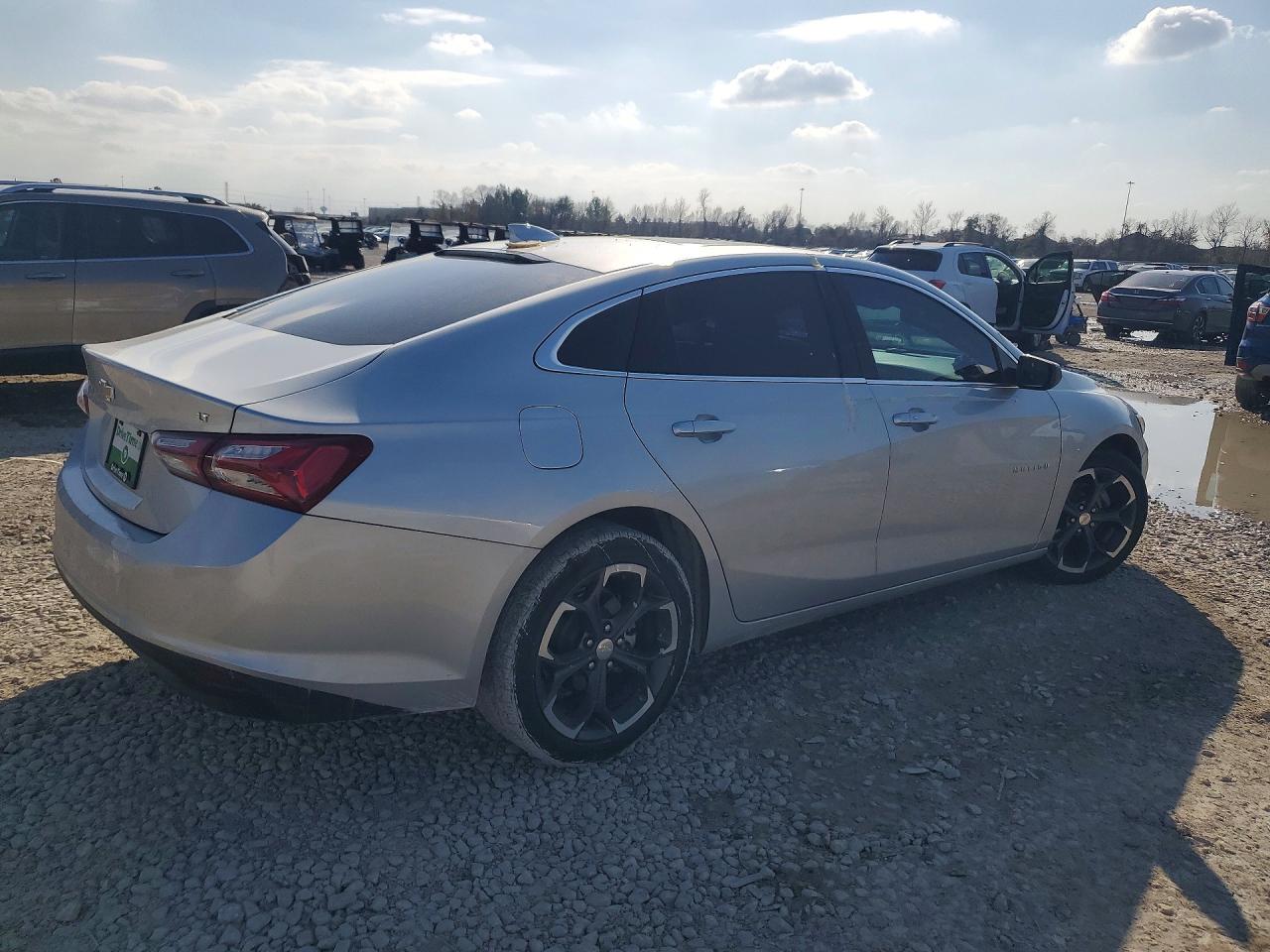 2022 CHEVROLET MALIBU LT photo 7