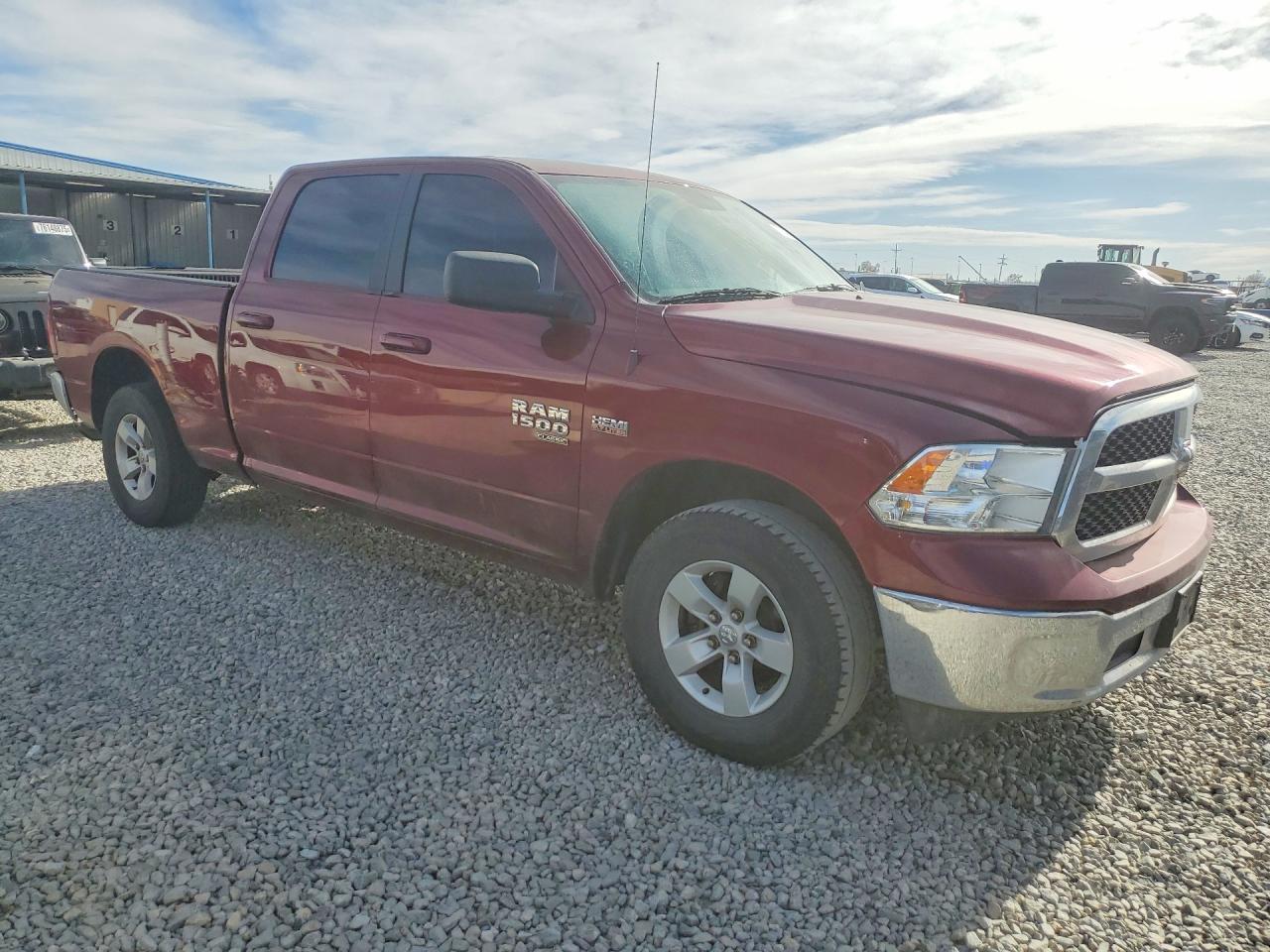 2021 RAM 1500 CLASSIC SLT photo 7