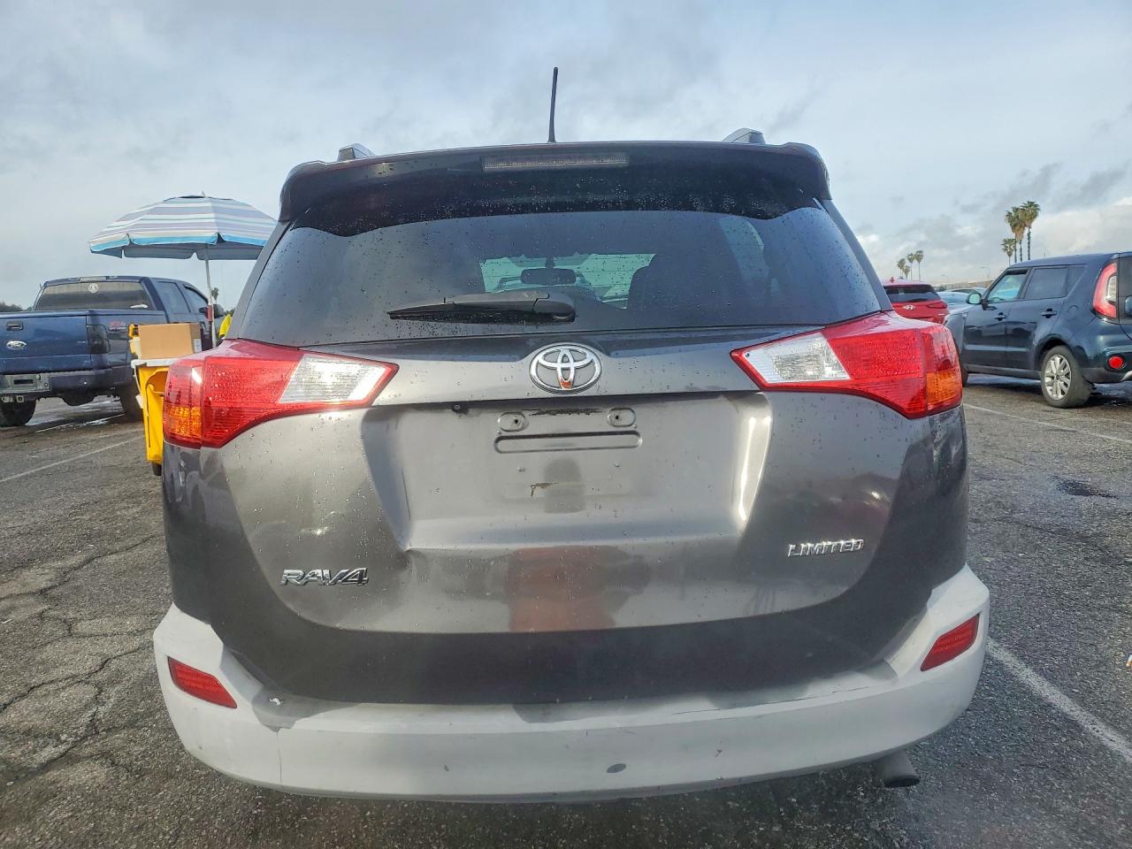 2015 TOYOTA RAV4 LIMITED photo 16