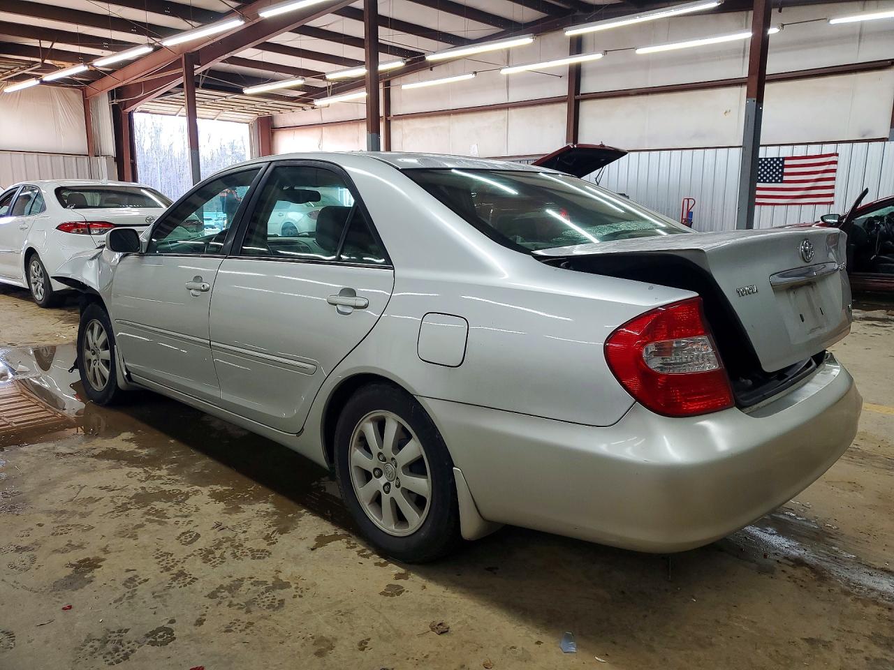 2002 TOYOTA CAMRY photo 3