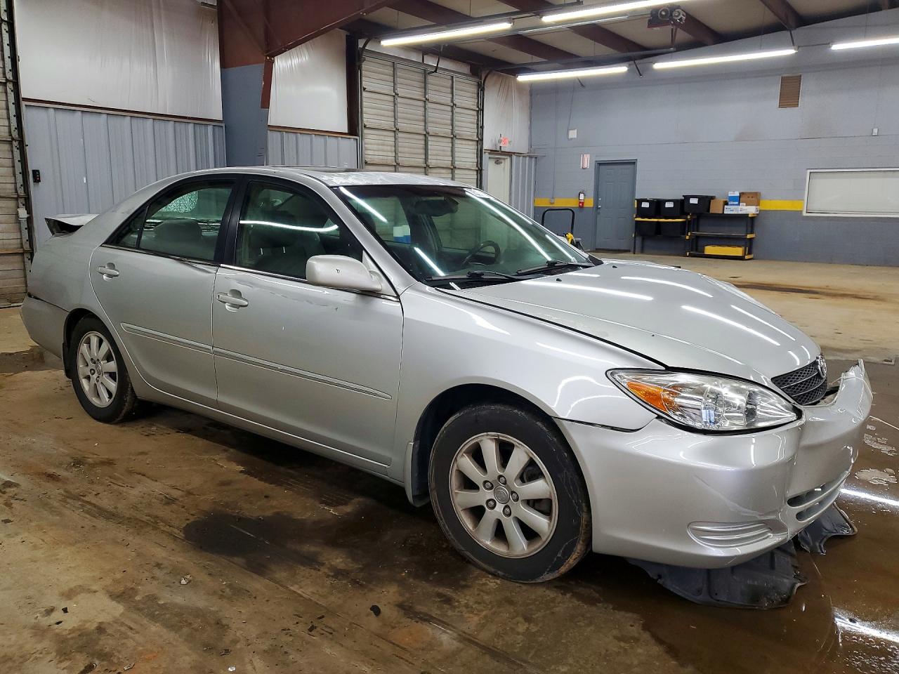 2002 TOYOTA CAMRY photo 7
