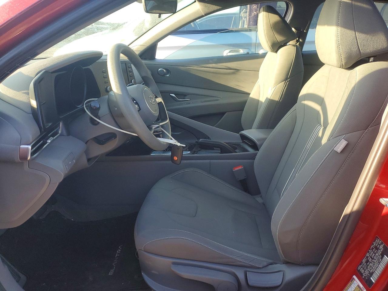2023 HYUNDAI ELANTRA SEL photo 7