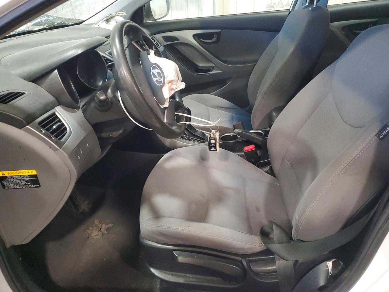 2014 HYUNDAI ELANTRA SE photo 13