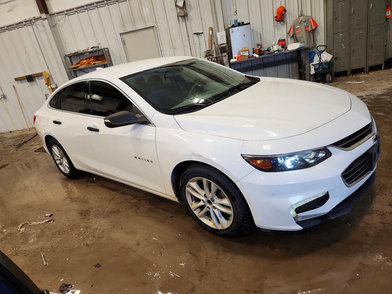2017 CHEVROLET MALIBU LT photo 7