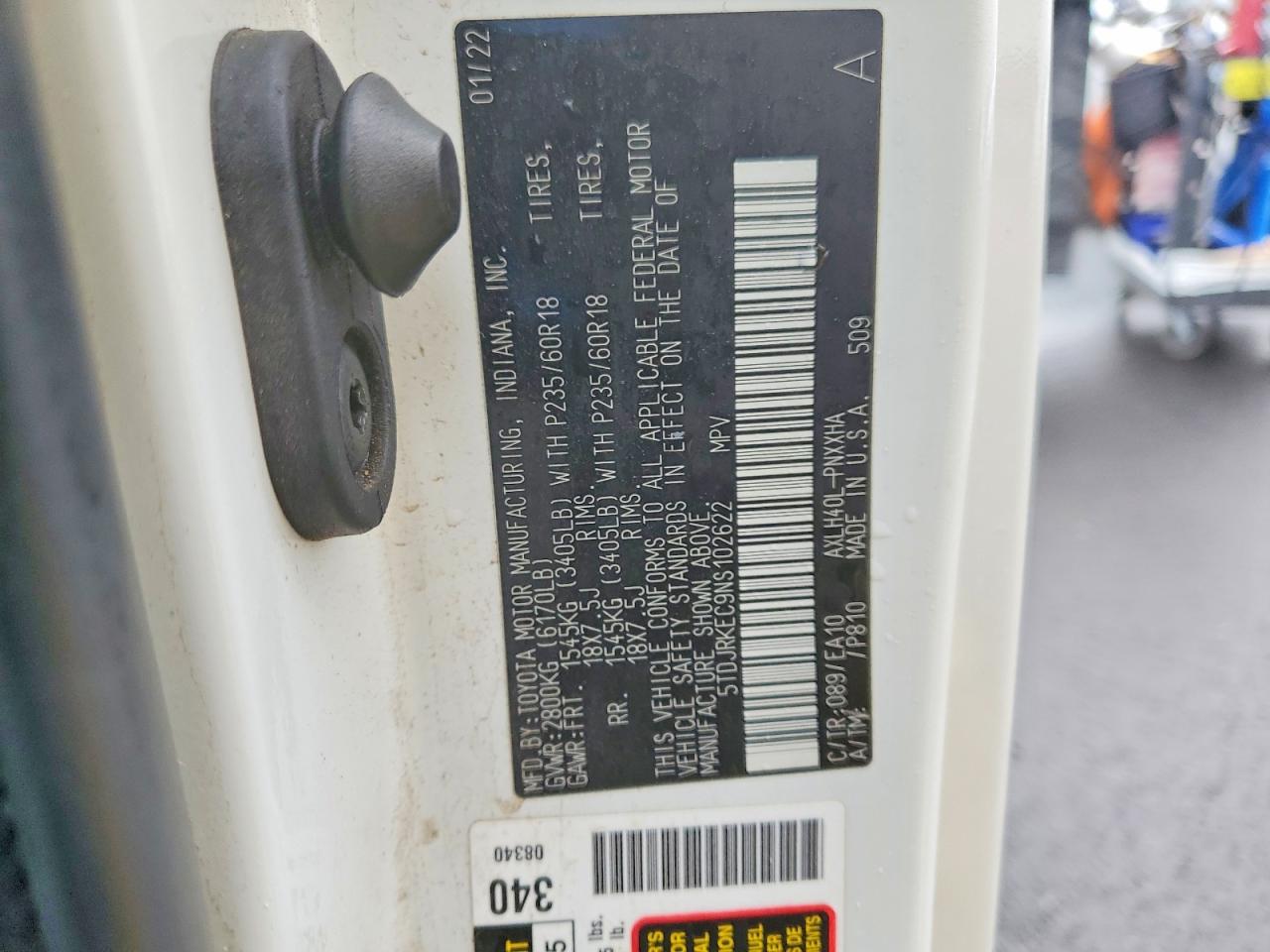 2022 TOYOTA SIENNA XLE photo 13