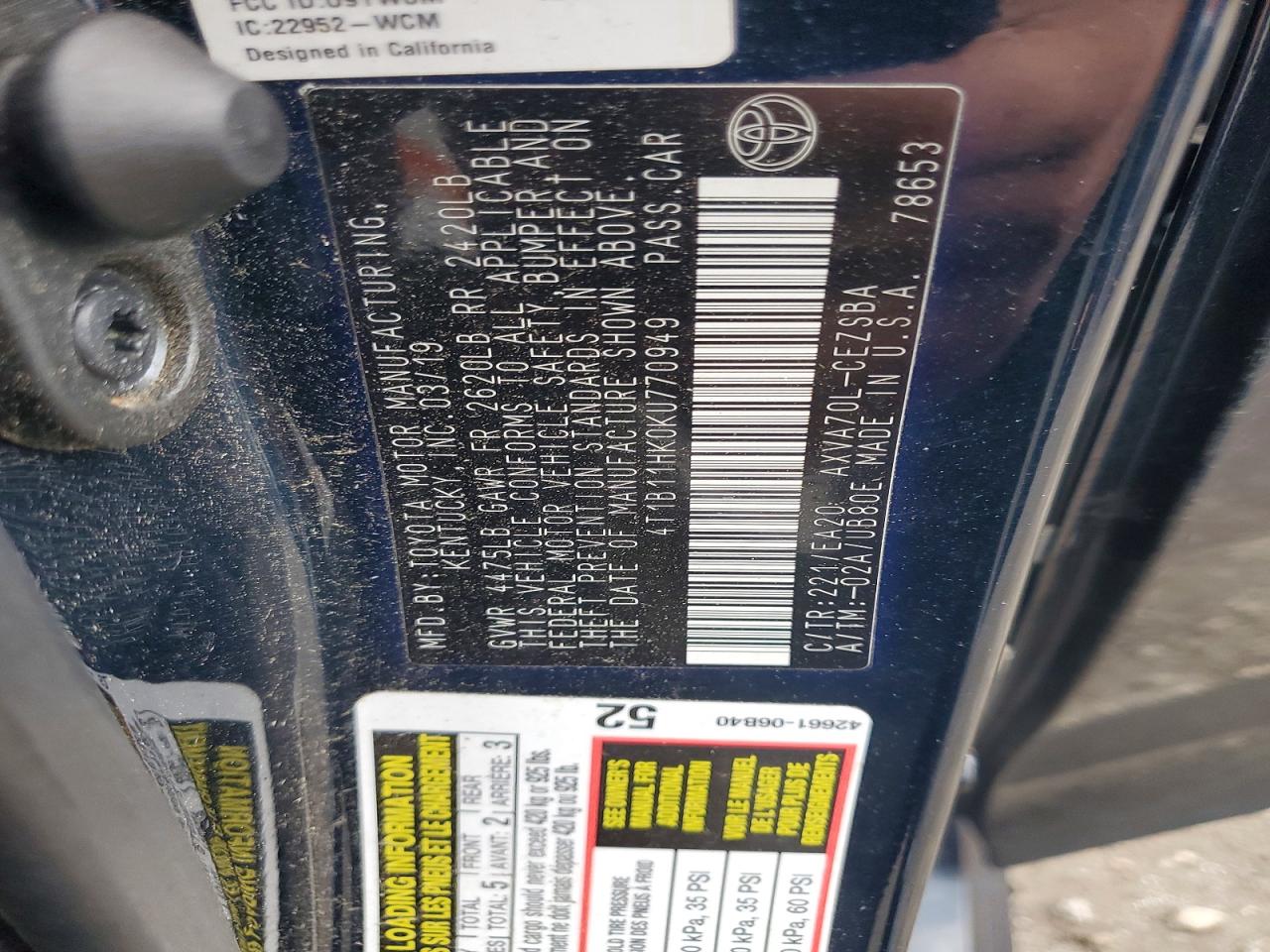 2019 TOYOTA CAMRY L photo 13