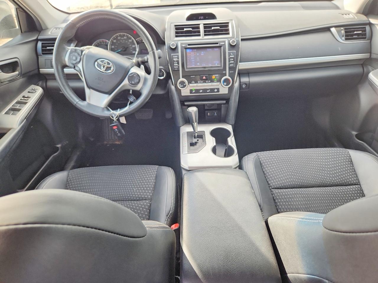 2012 TOYOTA CAMRY photo 15