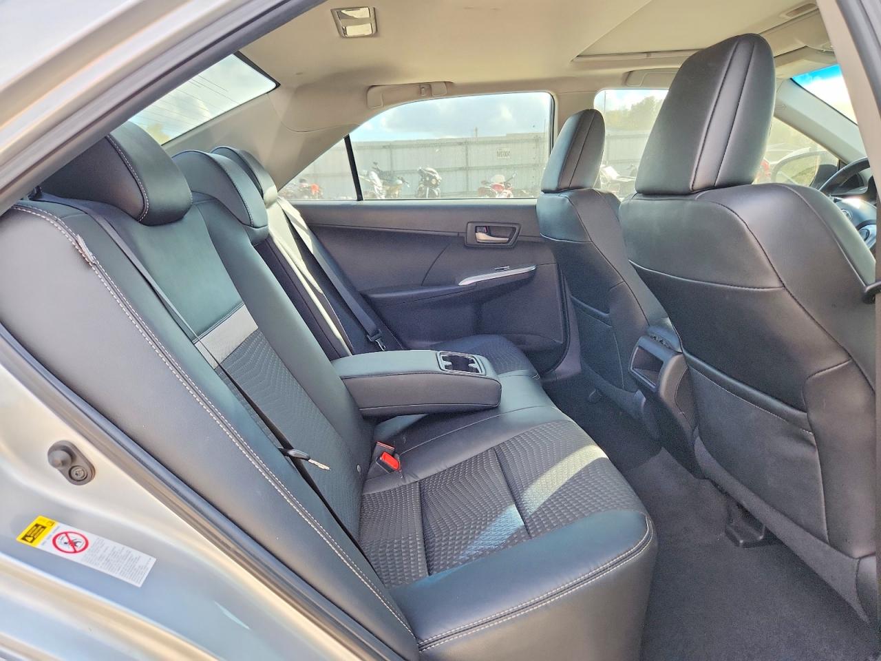 2012 TOYOTA CAMRY photo 19