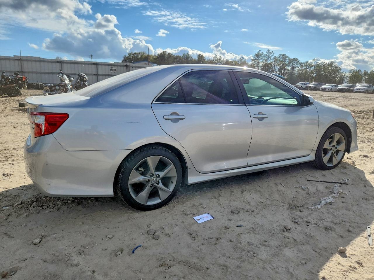 2012 TOYOTA CAMRY photo 5