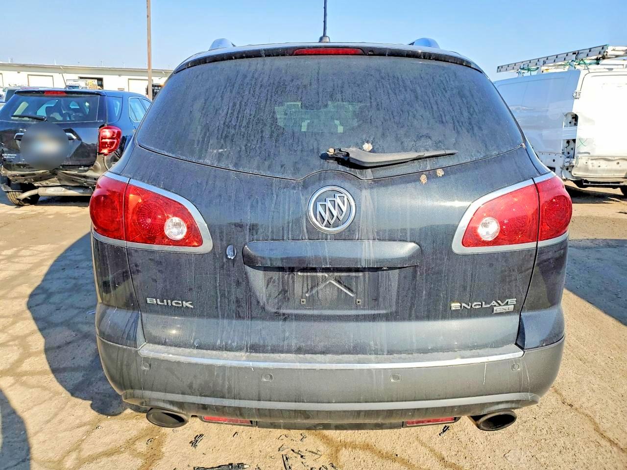 2011 BUICK ENCLAVE CXL photo 11
