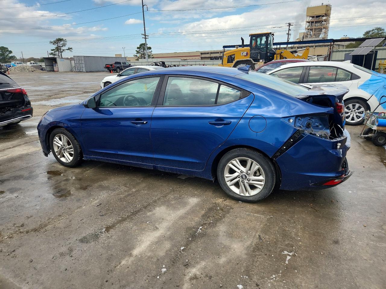 2019 HYUNDAI ELANTRA VALUE EDITION photo 2
