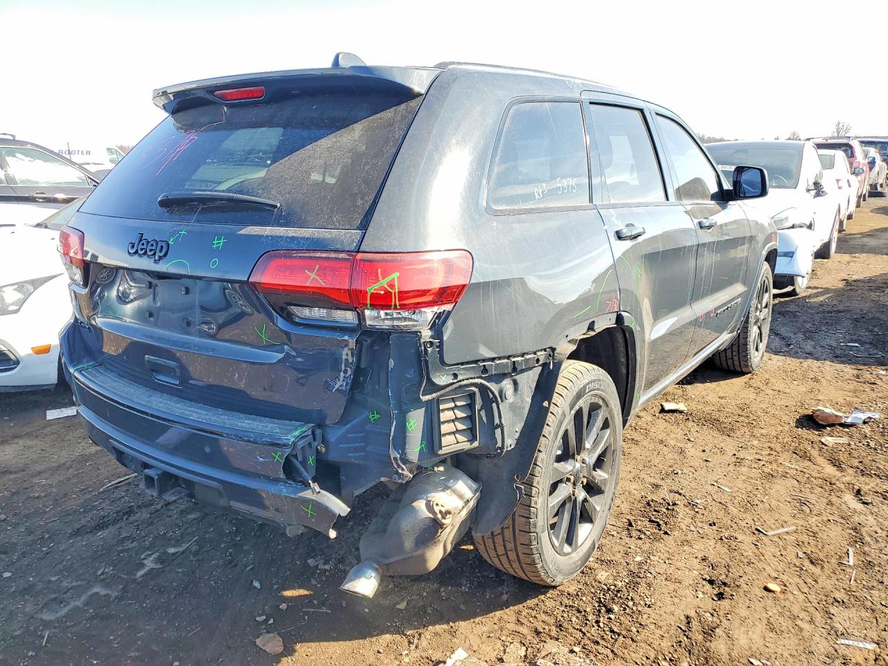 2018 JEEP GRAND CHEROKEE LAREDO photo 3