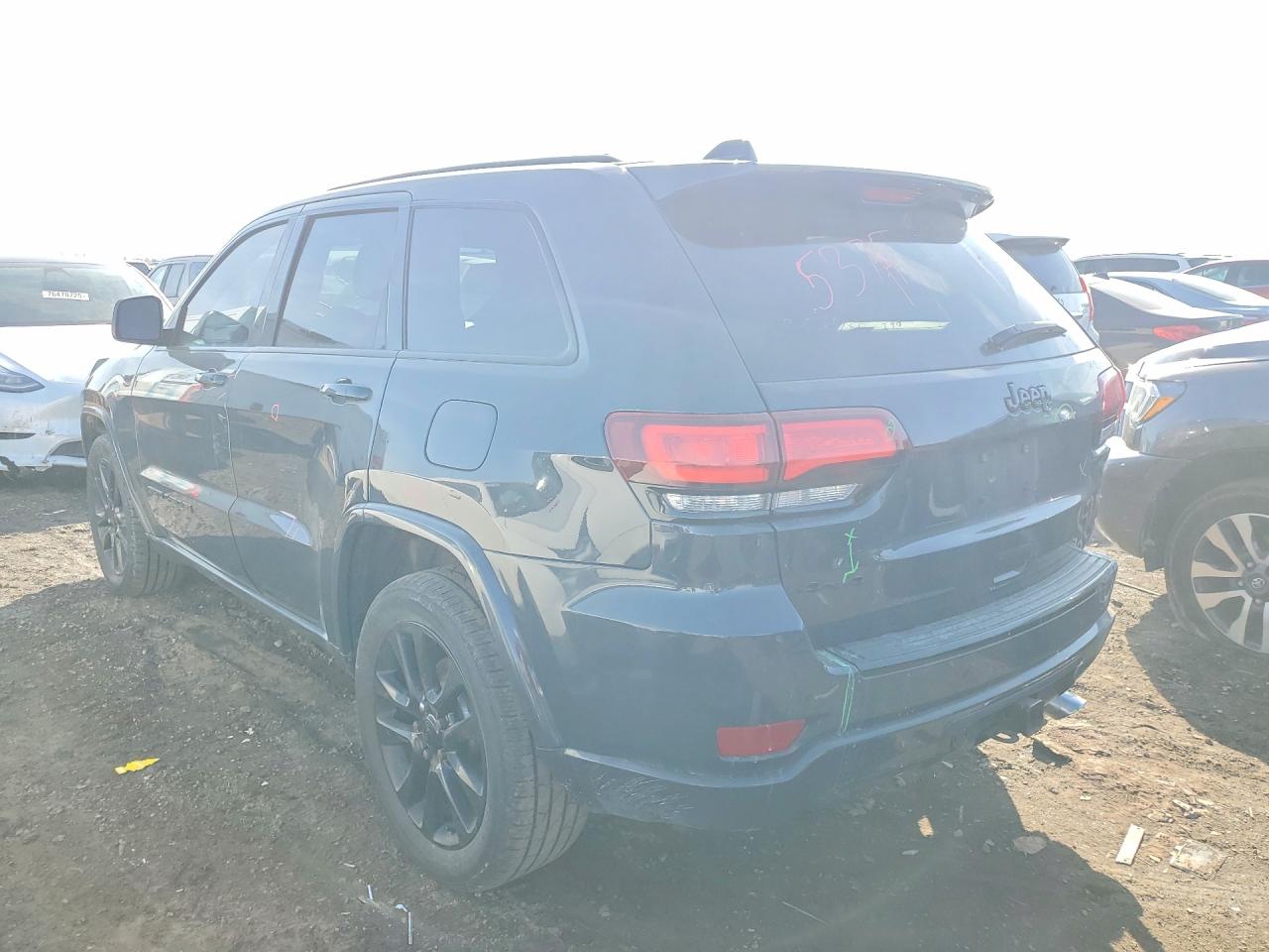 2018 JEEP GRAND CHEROKEE LAREDO photo 2