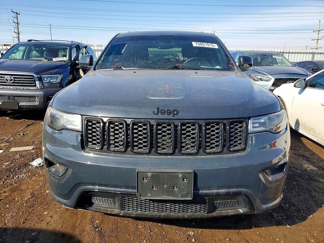 2018 JEEP GRAND CHEROKEE LAREDO photo 5