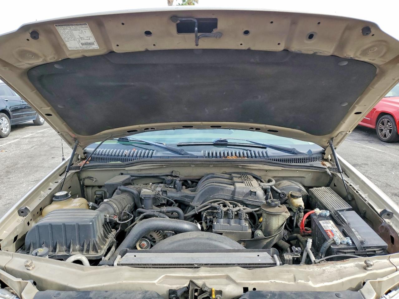 2004 FORD EXPLORER photo 23