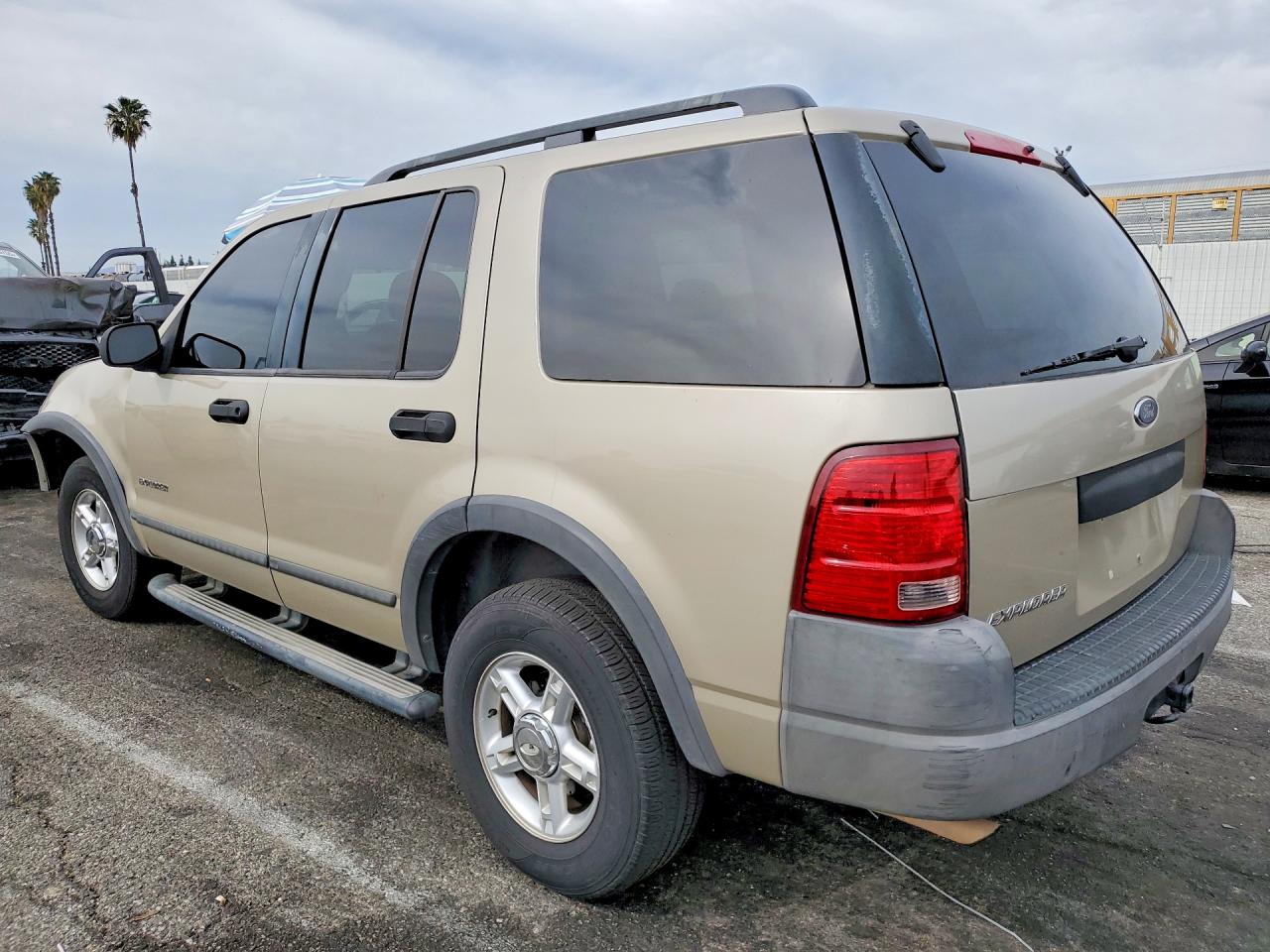 2004 FORD EXPLORER photo 3