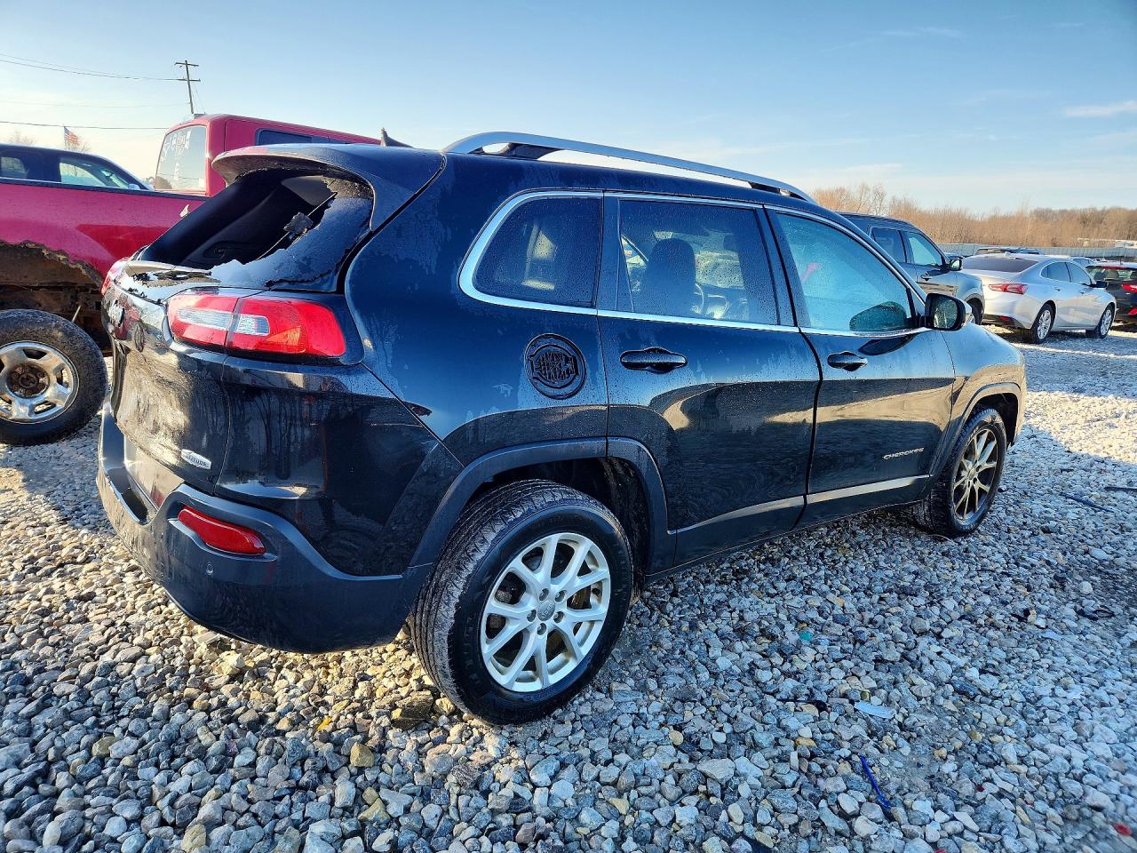 2016 JEEP CHEROKEE LATITUDE photo 3