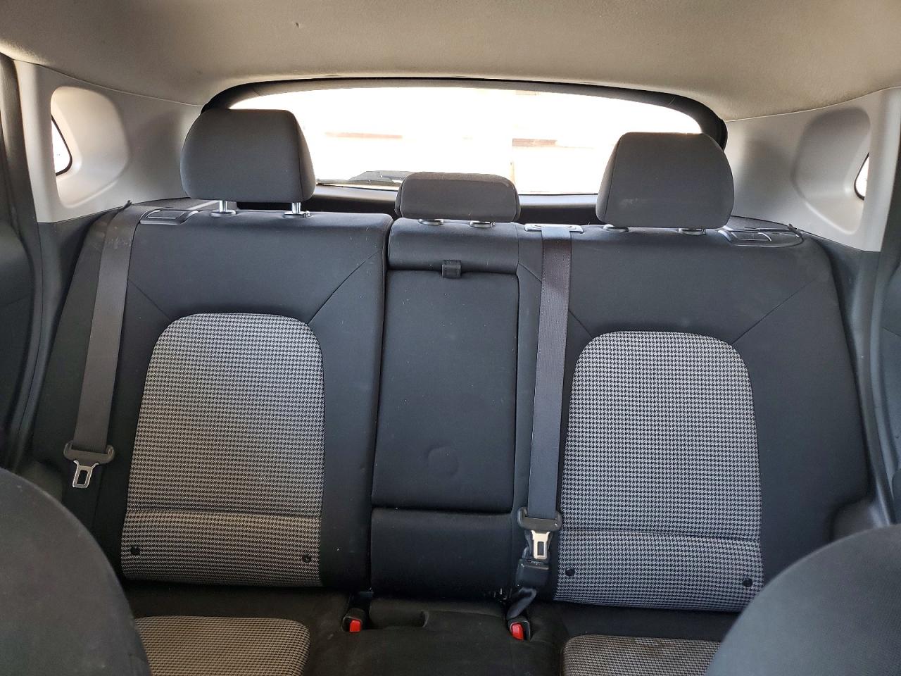 2022 HYUNDAI KONA SEL photo 10