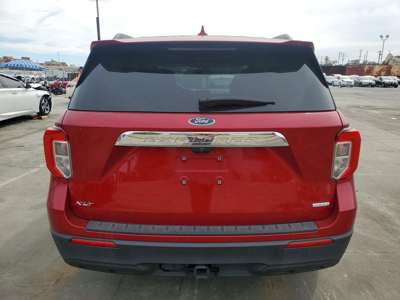 2020 FORD EXPLORER XLT photo 11