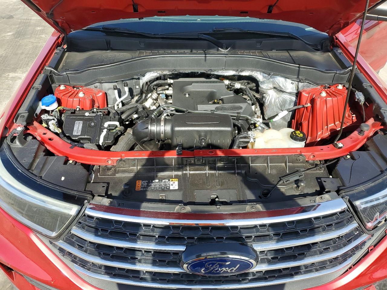 2020 FORD EXPLORER XLT photo 21