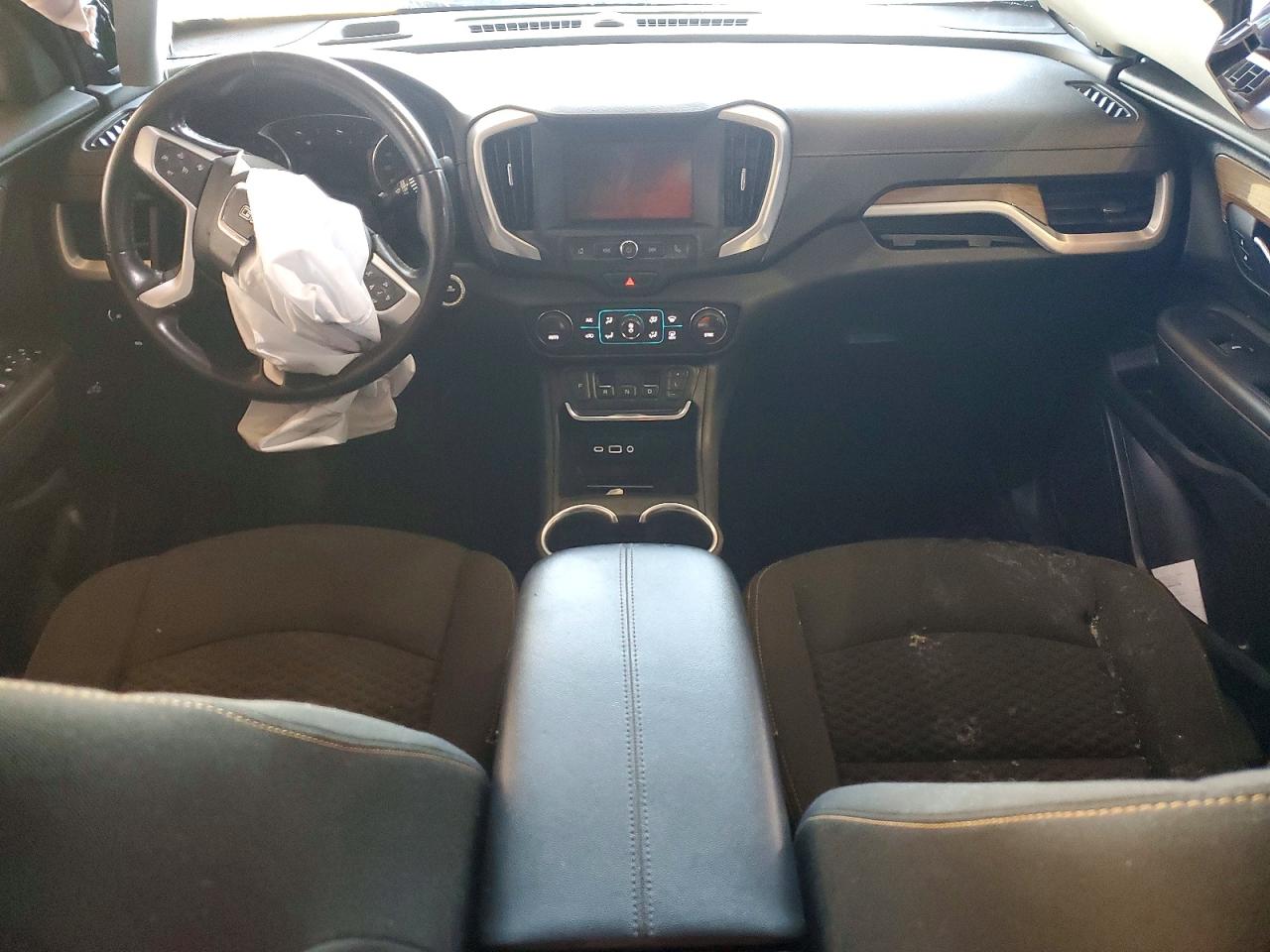 2020 GMC TERRAIN SLE photo 8